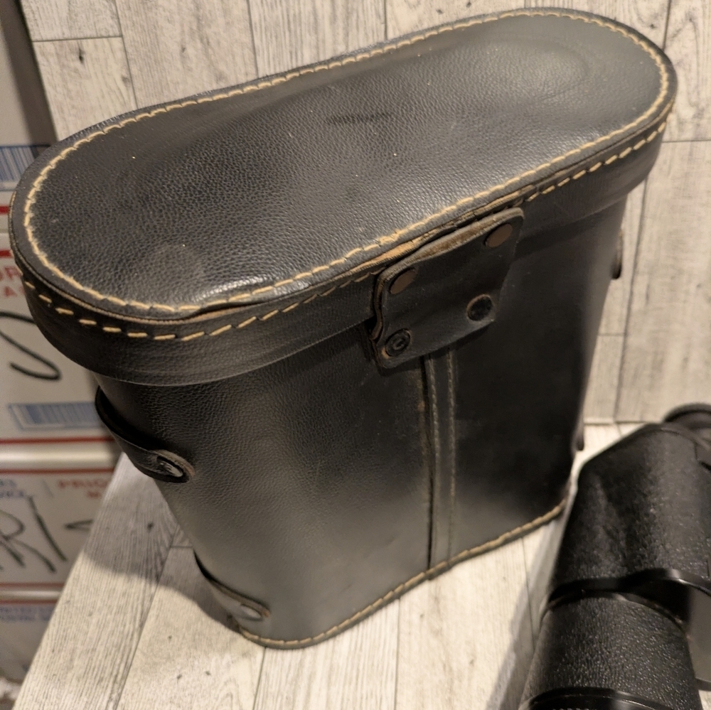 Classic Black Binoculars with Hard Case - Picture 5 of 16